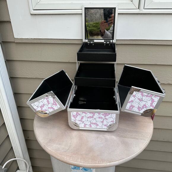 Sanrio Hello Kitty x Impressions Vanity SlayCube White Makeup Travel Case NEW - Picture 16 of 16